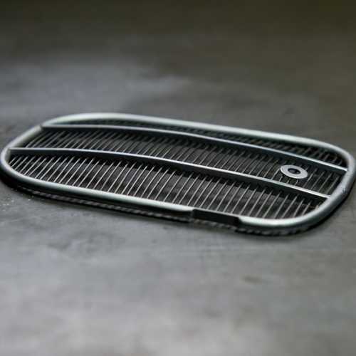 Nouvelle calandre de la Fiat 806 Grand Prix