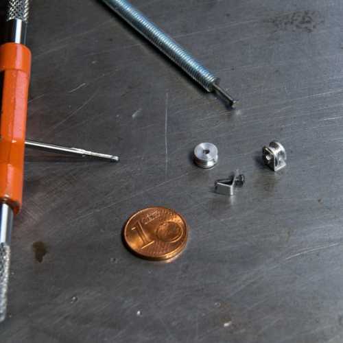 Poulie guidage câble de frein gn jap v8 maquette 1/6