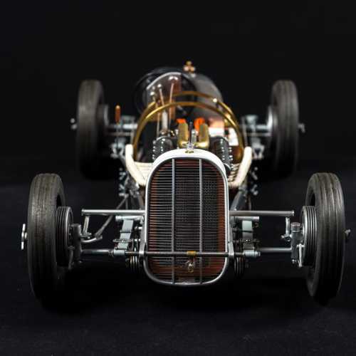 Vue de face de ma maquette Fiat 806