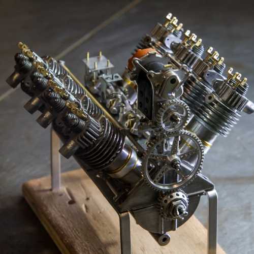 Cycle racing car GN JAP V8 aero engine by Richard SCALDWELL - Scale 1/6 by Emmanuel Marin. Supports en place.