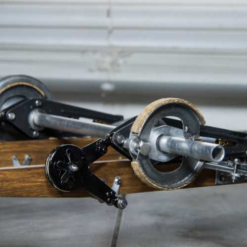 Détails train arrière cycle car GN JAP 1:6 scale model